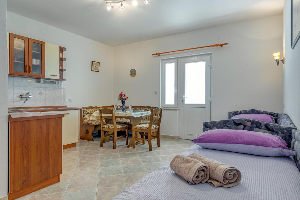 Natalie Apartment Omiš Екстериор снимка