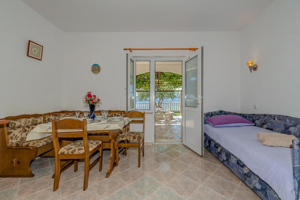Natalie Apartment Omiš Екстериор снимка
