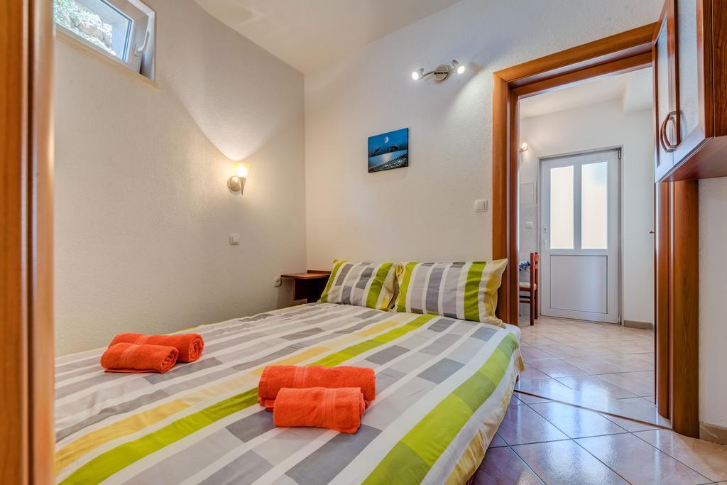 Natalie Apartment Omiš Екстериор снимка
