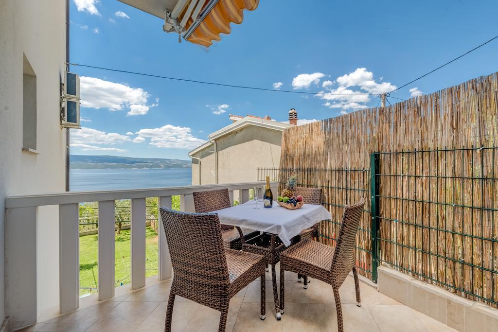 Natalie Apartment Omiš Екстериор снимка