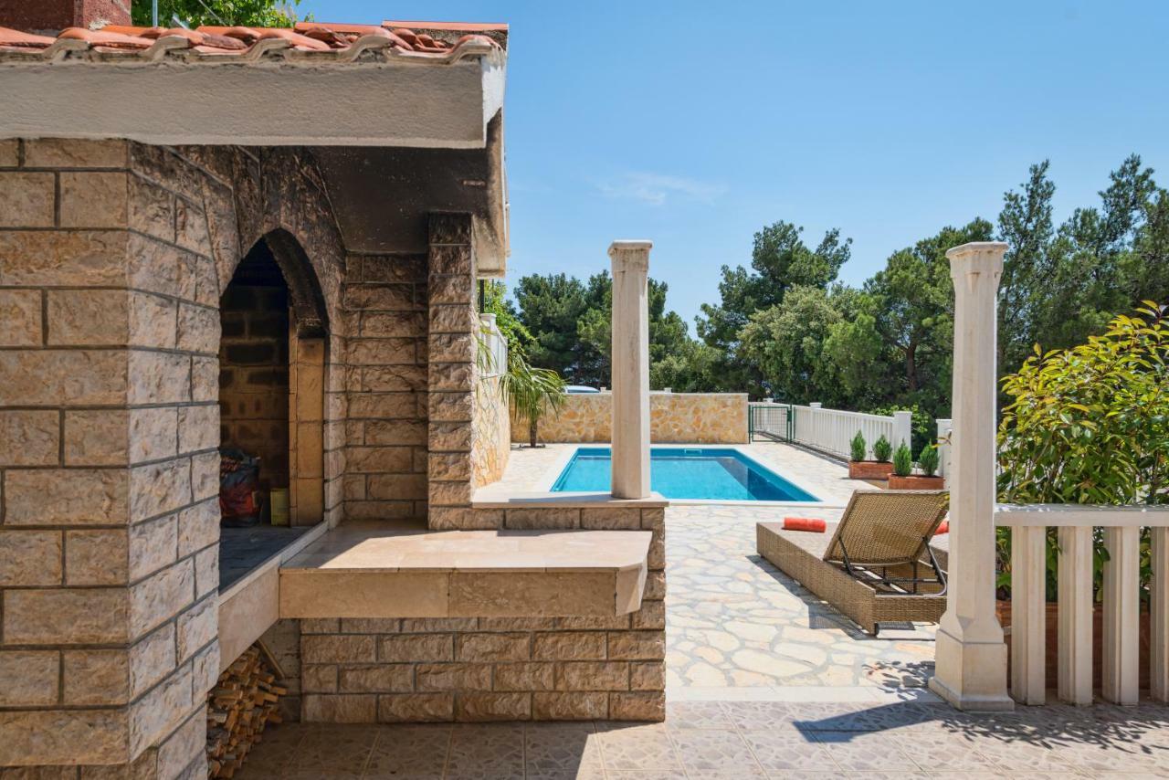 Natalie Apartment Omiš Екстериор снимка