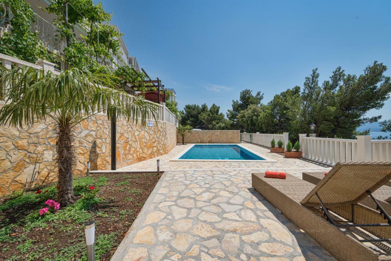 Natalie Apartment Omiš Екстериор снимка