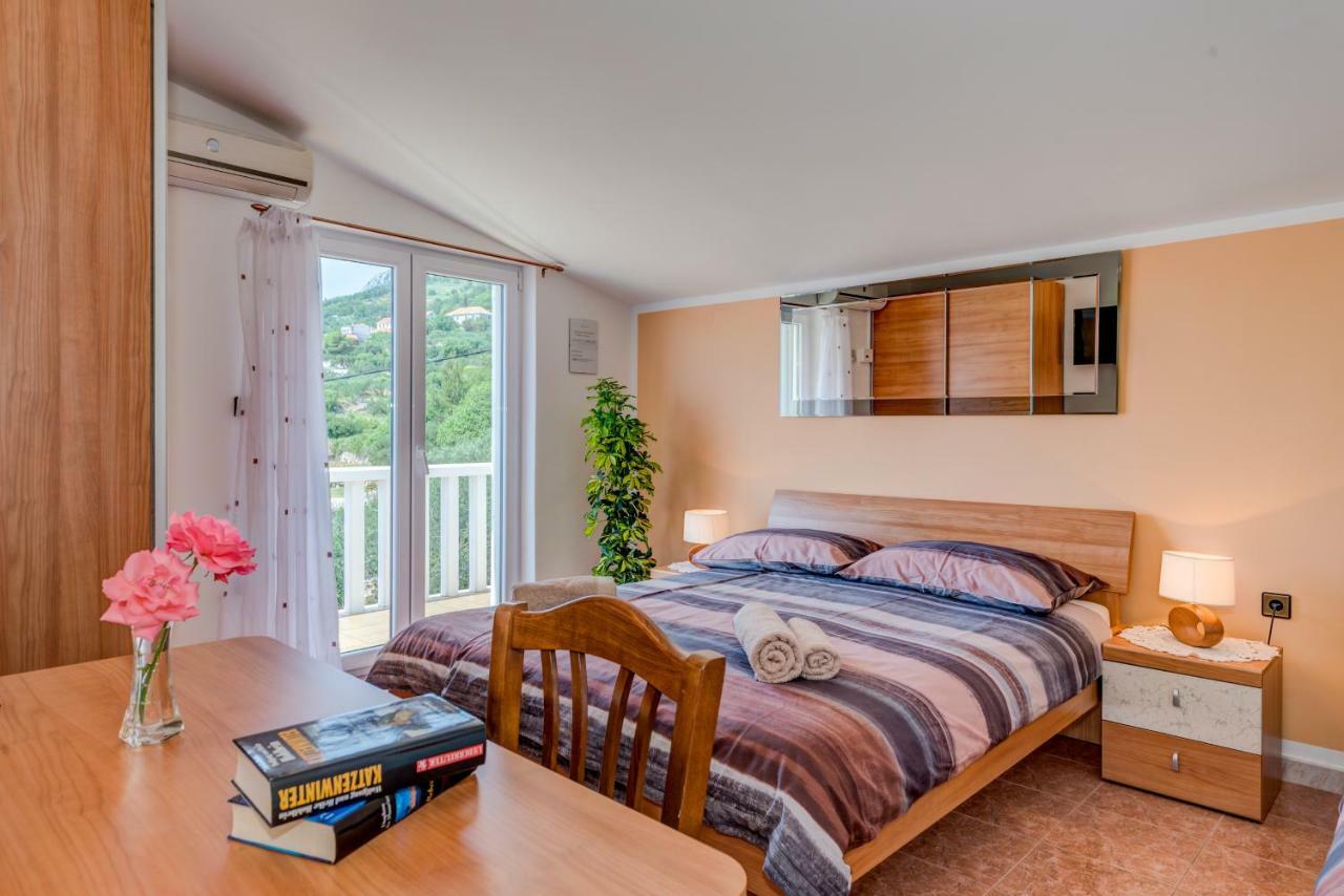 Natalie Apartment Omiš Екстериор снимка